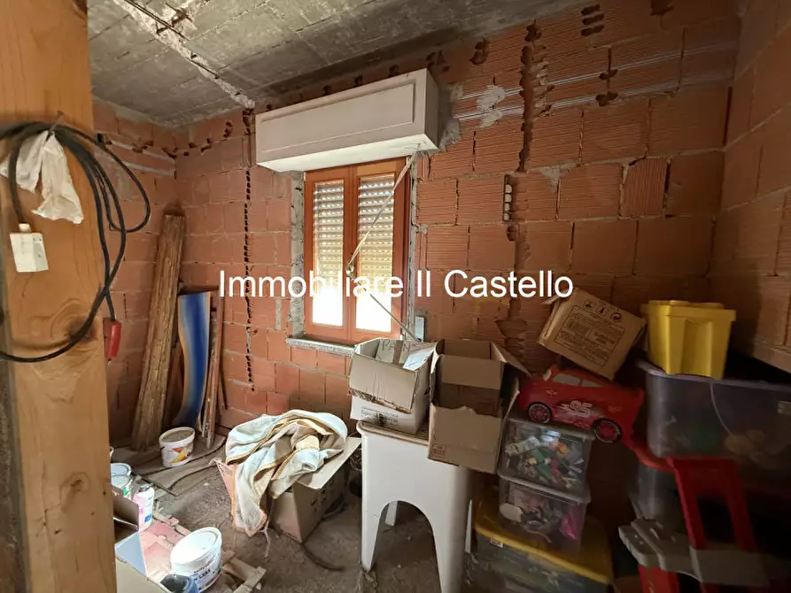 Immagine 30 di Appartamento in vendita  in Viale Roma a Paciano