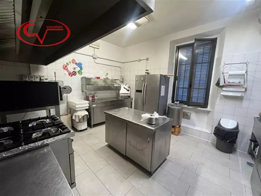 Immagine 6 di Negozio in vendita  in cavriglia a Cavriglia