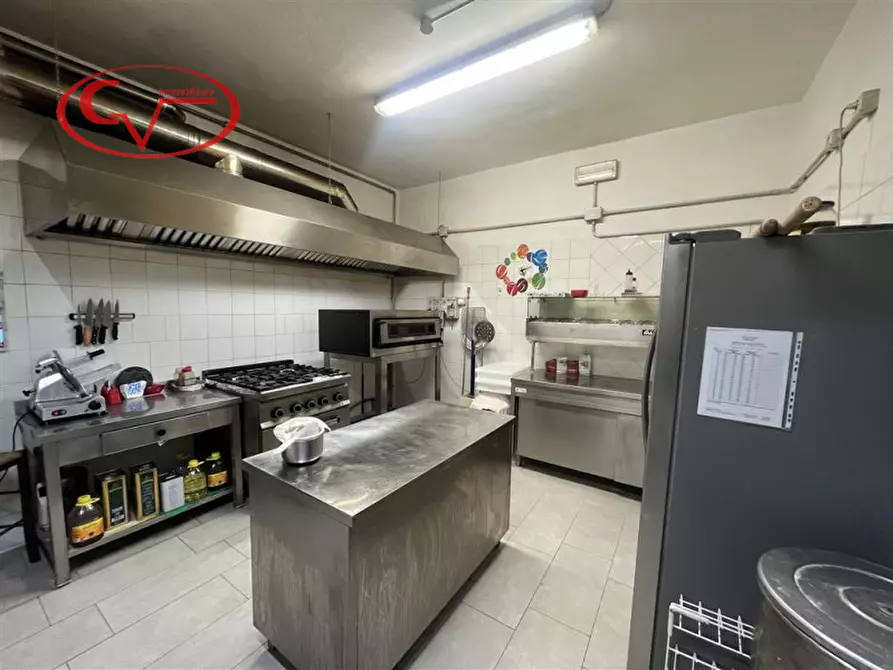 Immagine 7 di Negozio in vendita  in cavriglia a Cavriglia