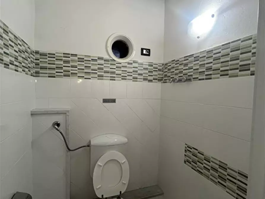 Immagine 9 di Negozio in vendita  in cavriglia a Cavriglia