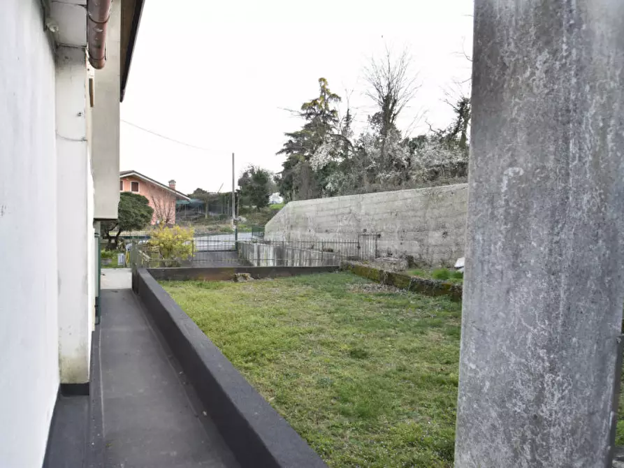 Immagine 29 di Appartamento in vendita  in via rainera 1 a Sona