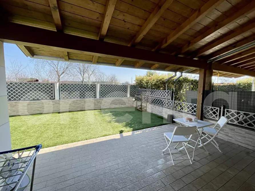 Immagine 6 di Casa bifamiliare in vendita  in VIA CUSTOZA 73 a Montichiari