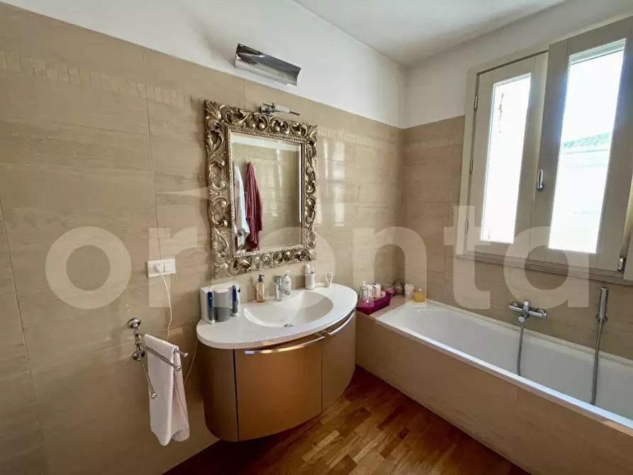 Immagine 16 di Casa bifamiliare in vendita  in VIA CUSTOZA 73 a Montichiari