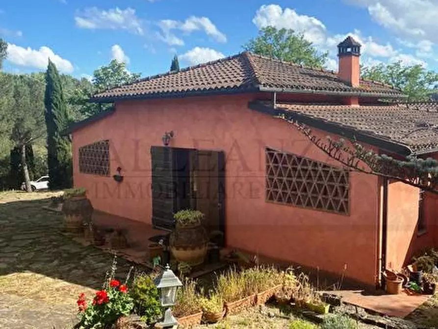 Immagine 1 di Rustico / casale in vendita  in Romola a San Casciano In Val Di Pesa