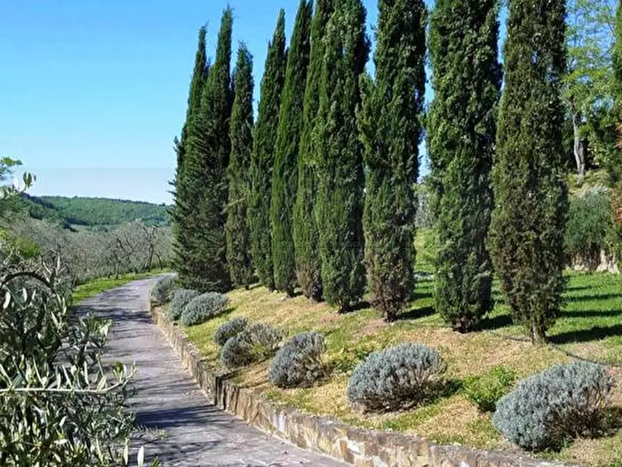 Immagine 2 di Rustico / casale in vendita  in Romola a San Casciano In Val Di Pesa