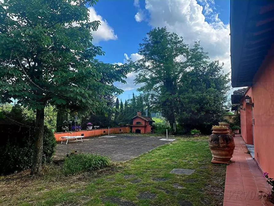 Immagine 4 di Rustico / casale in vendita  in Romola a San Casciano In Val Di Pesa