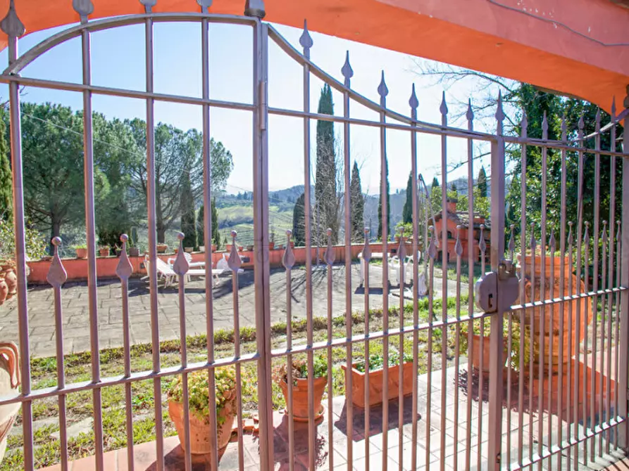 Immagine 7 di Rustico / casale in vendita  in Romola a San Casciano In Val Di Pesa