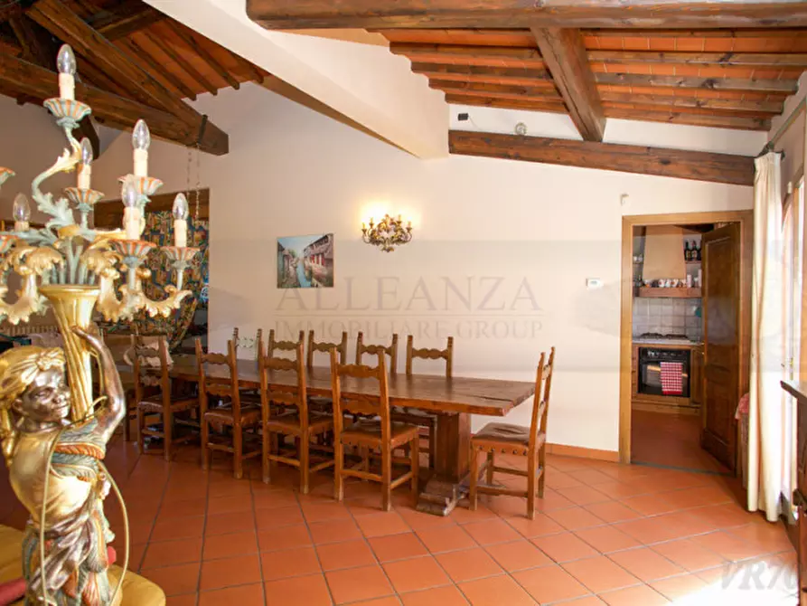 Immagine 10 di Rustico / casale in vendita  in Romola a San Casciano In Val Di Pesa