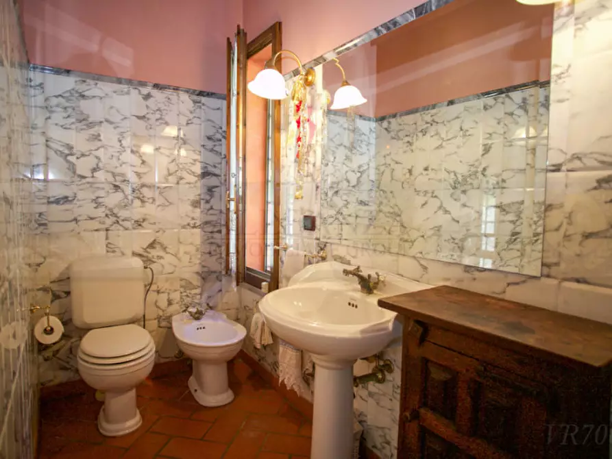 Immagine 13 di Rustico / casale in vendita  in Romola a San Casciano In Val Di Pesa