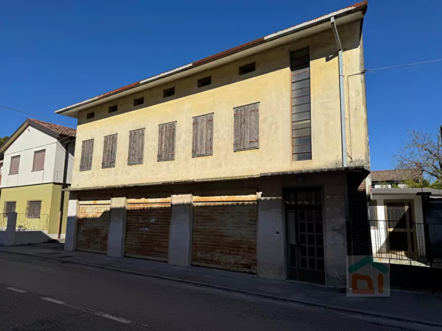 Immagine 3 di Magazzino in vendita  in Via Giuseppe Verdi civ. 47-51a a Ruda