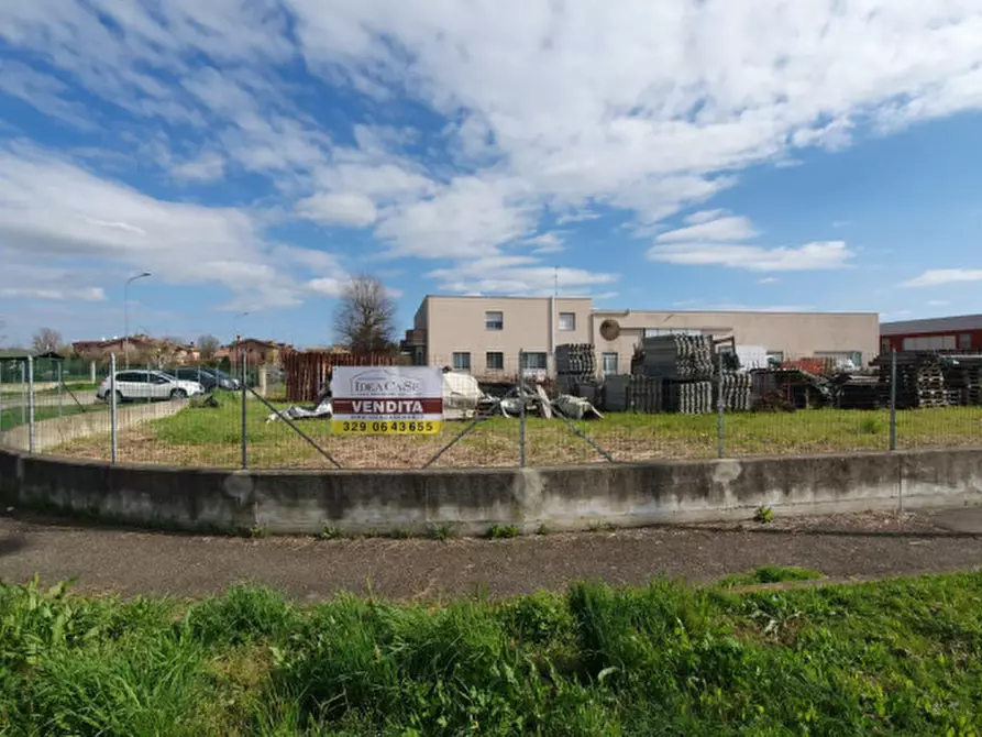 Immagine 4 di Terreno in vendita  in Via Aldo Moro a Cavezzo