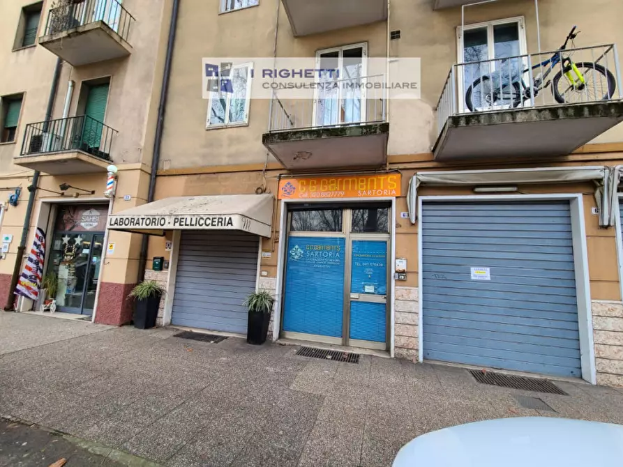 Immagine 6 di Negozio in vendita  in Viale Cristoforo Colombo a Verona