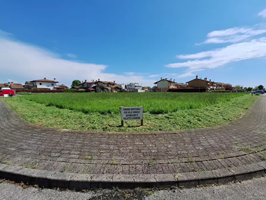 Immagine 2 di Terreno in vendita  in via don nicola nadin a San Michele Al Tagliamento