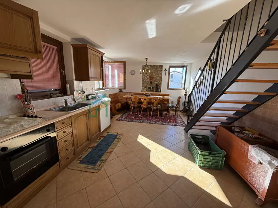 Immagine 4 di Villetta a schiera in vendita  in Via Santolini a Altissimo