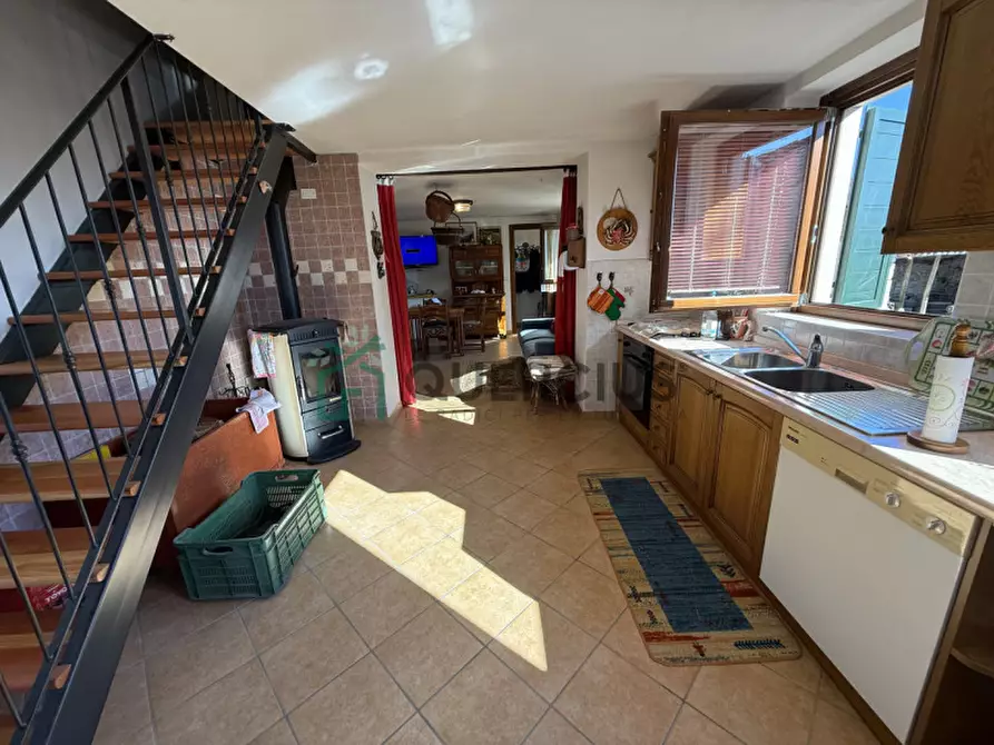 Immagine 9 di Villetta a schiera in vendita  in Via Santolini a Altissimo