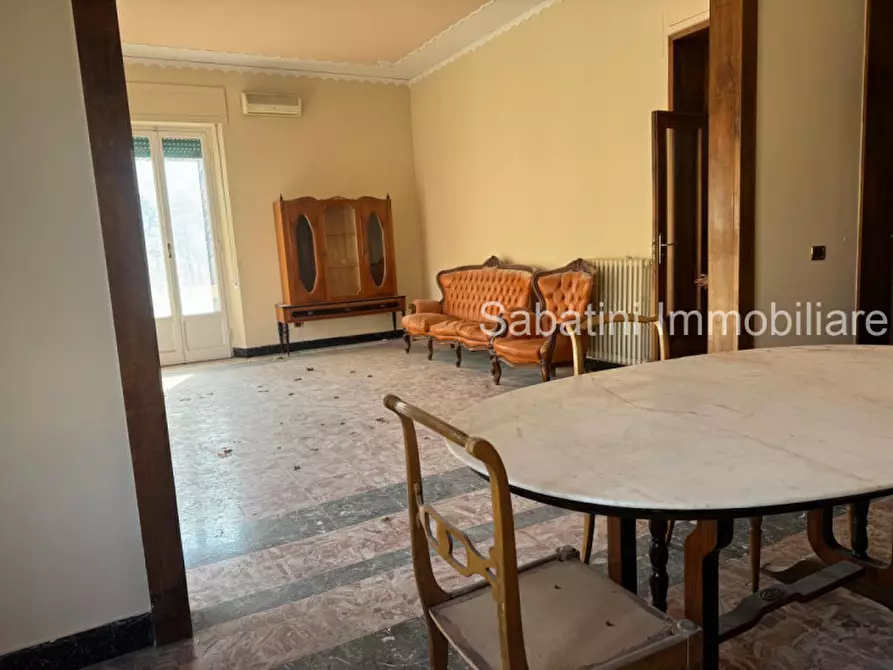 Immagine 4 di Appartamento in vendita  in Viale Vittoria Colonna, 104 a Pescara