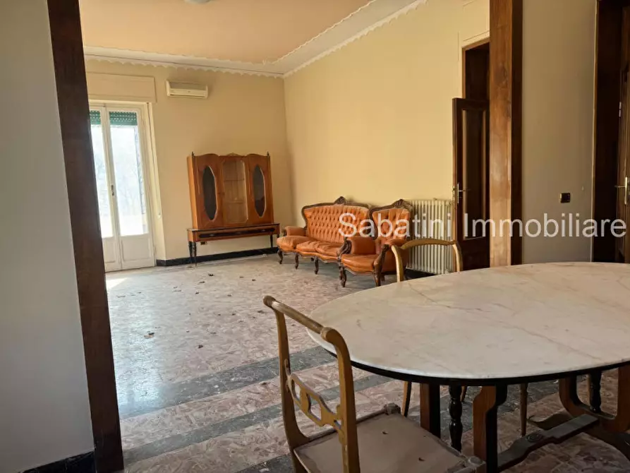 Immagine 6 di Appartamento in vendita  in Viale Vittoria Colonna, 104 a Pescara