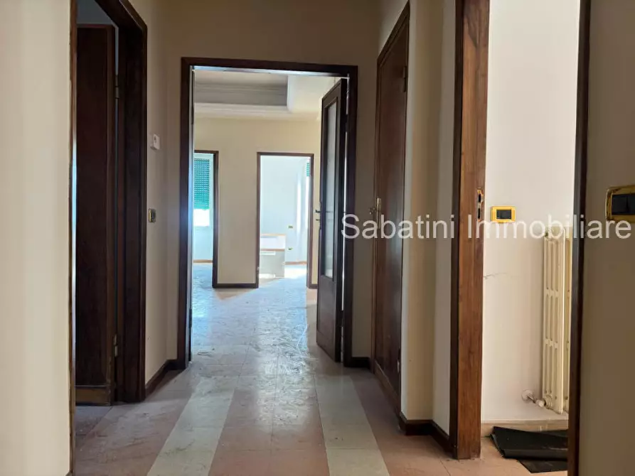 Immagine 16 di Appartamento in vendita  in Viale Vittoria Colonna, 104 a Pescara