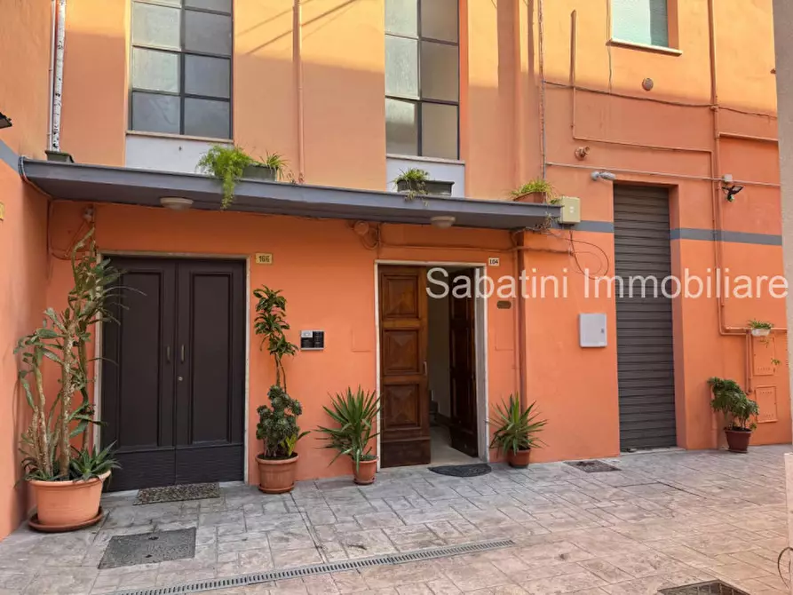 Immagine 24 di Appartamento in vendita  in Viale Vittoria Colonna, 104 a Pescara