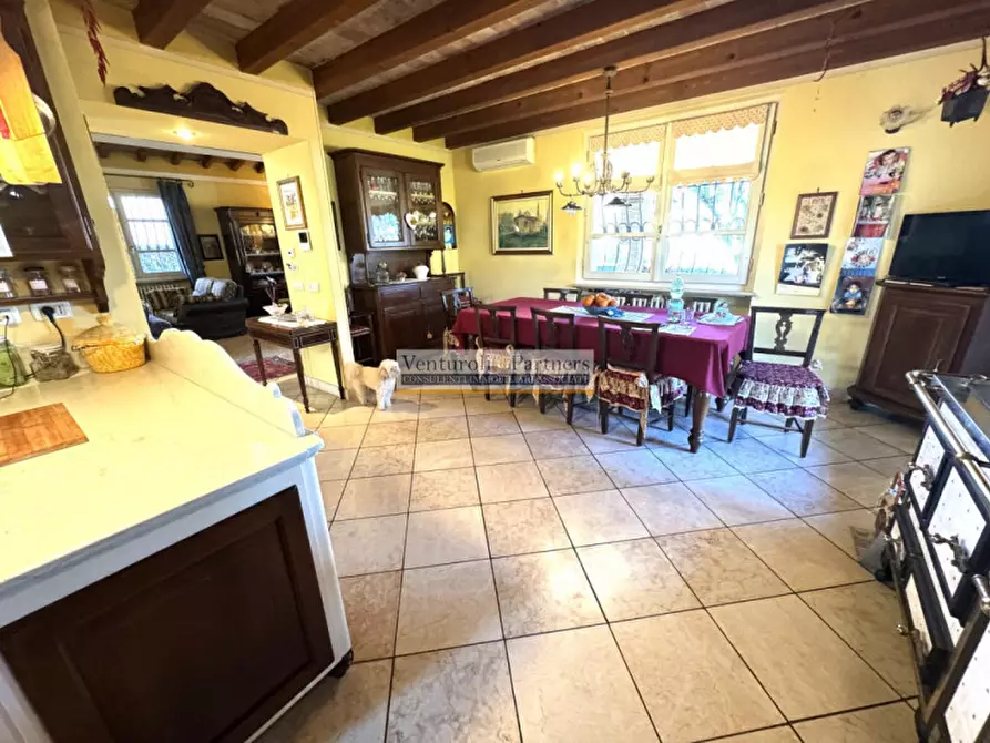 Immagine 7 di Villa in vendita  in Via Tommaso Dal Molin a Desenzano Del Garda