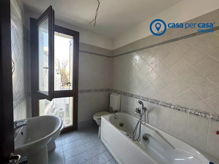 Immagine 14 di Appartamento in vendita  in Via Nazario Sauro a Rovigo