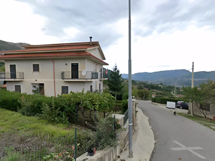 Immagine 9 di Appartamento in vendita  in Loc. Monte - Murgialunga a Brienza