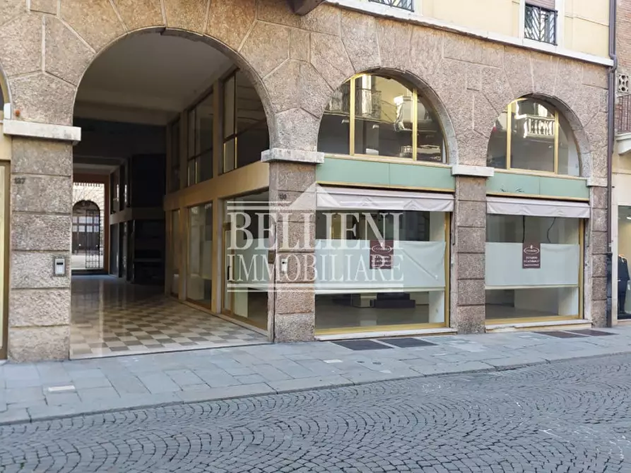 Immagine 2 di Negozio in affitto  in Corso Andrea Palladio a Vicenza