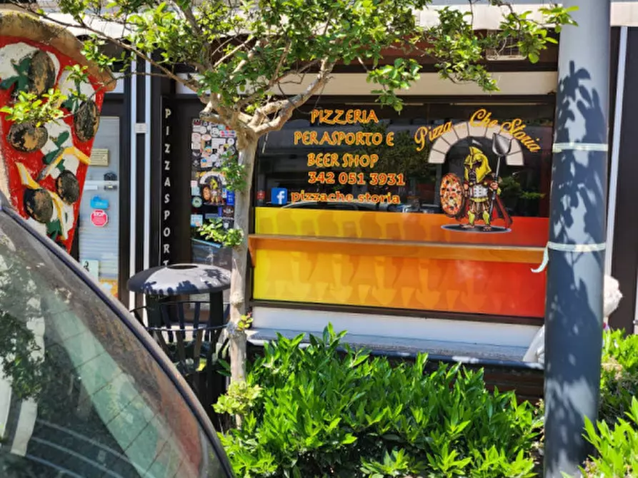 Immagine 3 di Attività commerciale in vendita  in Via degli Scavi,7 a Montegrotto Terme