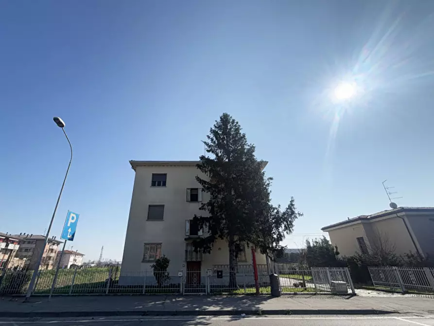 Immagine 3 di Appartamento in vendita  in Via Martiri della Libertà, 43 a Colorno