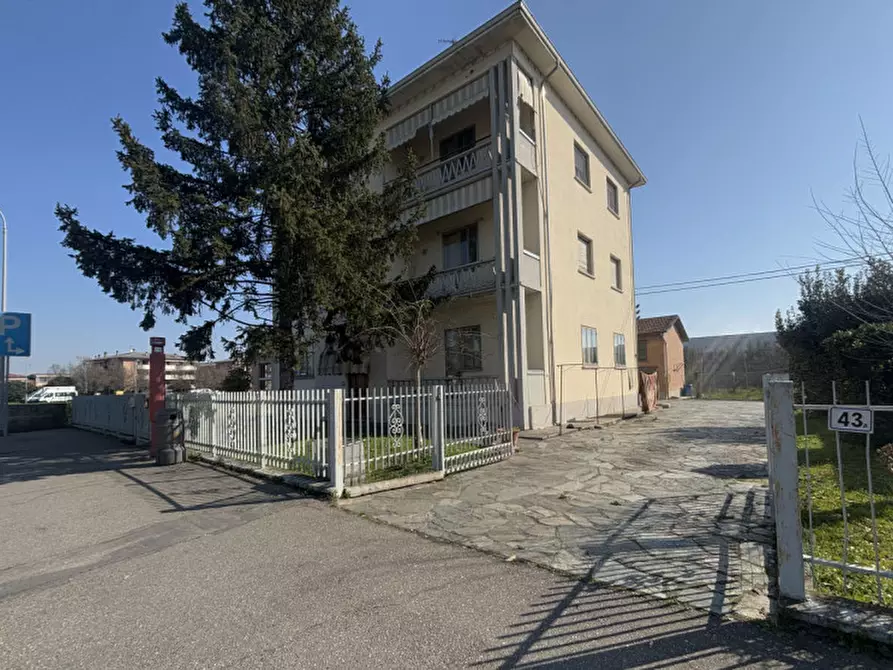 Immagine 38 di Appartamento in vendita  in Via Martiri della Libertà, 43 a Colorno