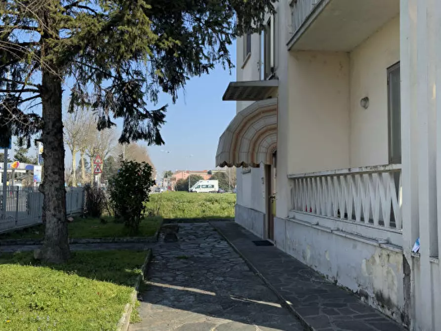 Immagine 41 di Appartamento in vendita  in Via Martiri della Libertà, 43 a Colorno