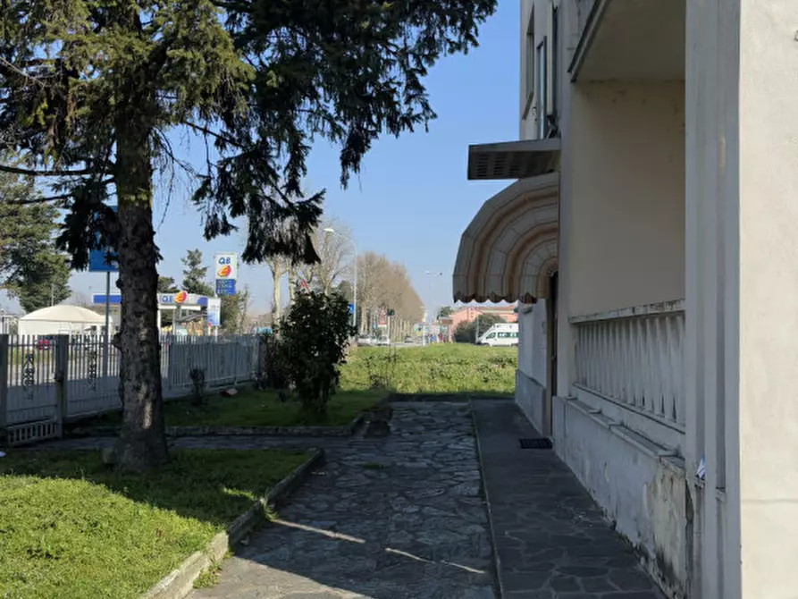 Immagine 38 di Appartamento in vendita  in Strada Martiri della Libertà ,43 a Colorno