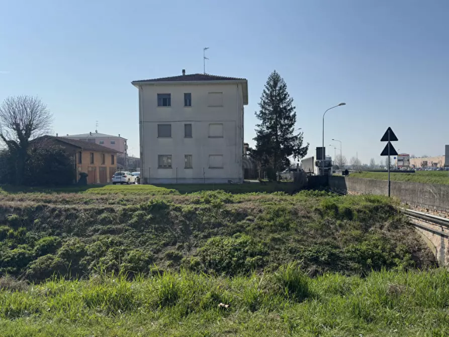 Immagine 57 di Appartamento in vendita  in Strada Martiri della Libertà ,43 a Colorno