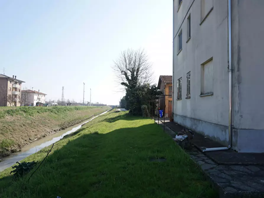 Immagine 59 di Appartamento in vendita  in Strada Martiri della Libertà ,43 a Colorno