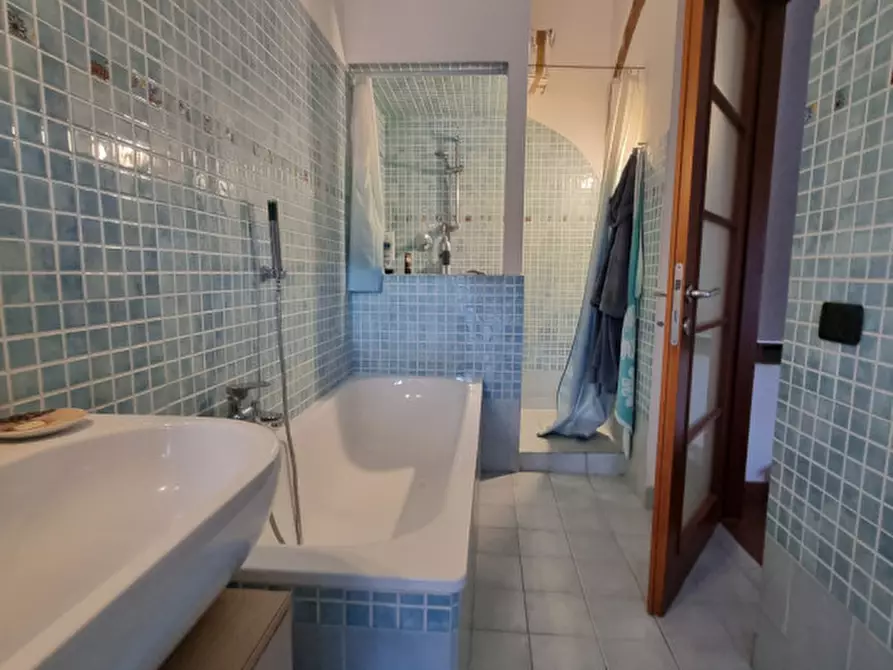 Immagine 13 di Appartamento in vendita  in VIA CHIANTIGIANA PER IL FERRONE a Impruneta