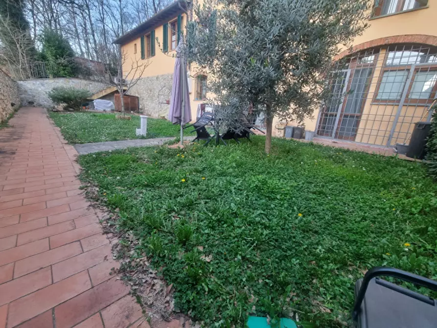 Immagine 14 di Appartamento in vendita  in VIA CHIANTIGIANA PER IL FERRONE a Impruneta