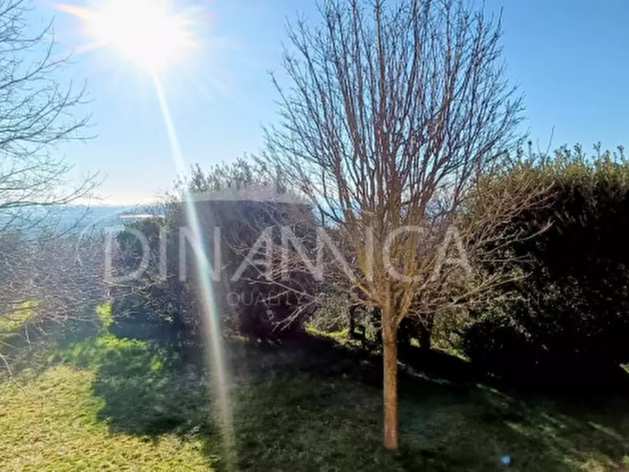 Immagine 49 di Rustico / casale in vendita  in Via Giovanni XXIII 1 a Vinci