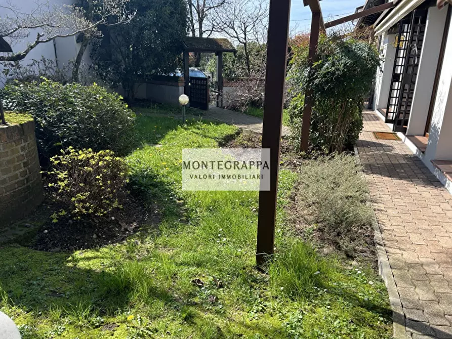 Immagine 27 di Casa bifamiliare in vendita  in Via Pagnana a Castelfranco Veneto