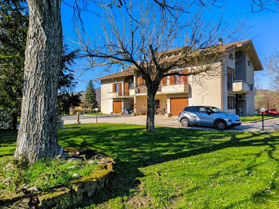 Immagine 1 di Casa bifamiliare in vendita  in Strada Provinciale Fangacci a Urbania