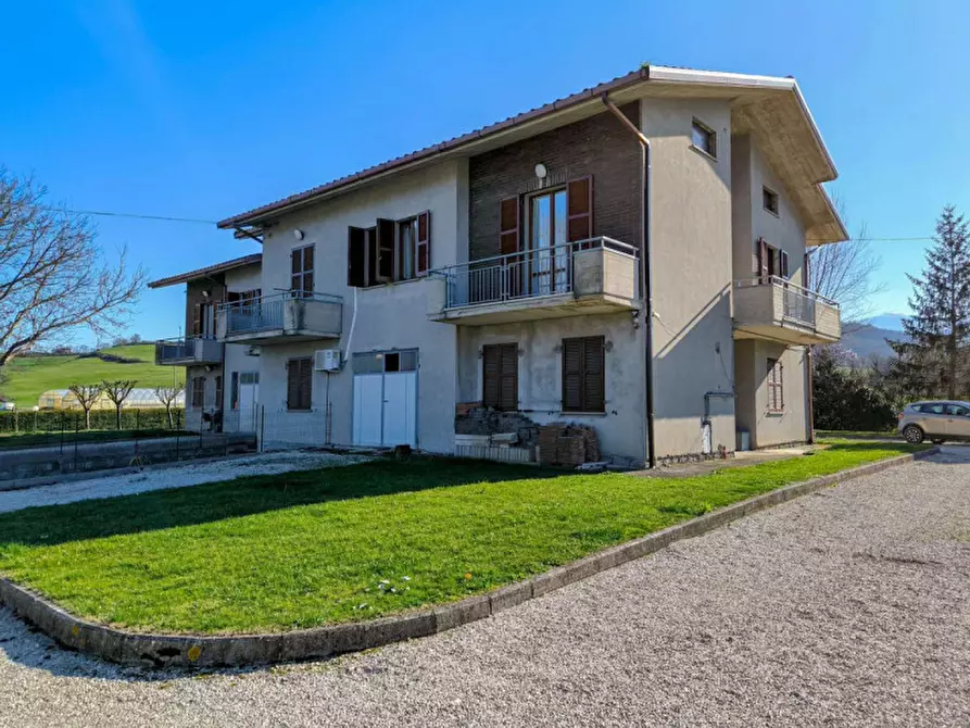 Immagine 34 di Casa bifamiliare in vendita  in Strada Provinciale Fangacci a Urbania