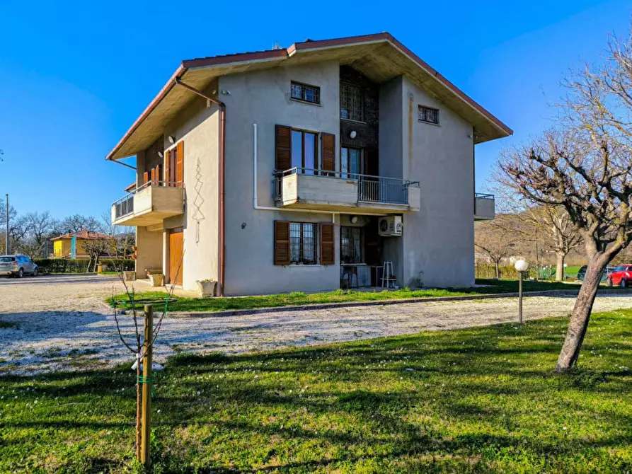 Immagine 39 di Casa bifamiliare in vendita  in Strada Provinciale Fangacci a Urbania