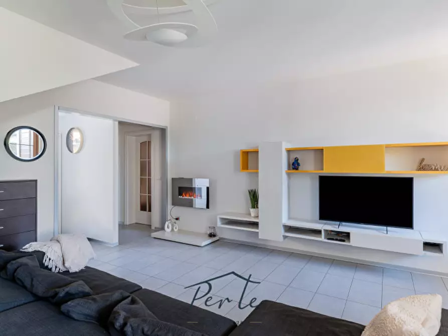 Immagine 6 di Villa in vendita  in Via Martin Luther King 4 a Curtatone