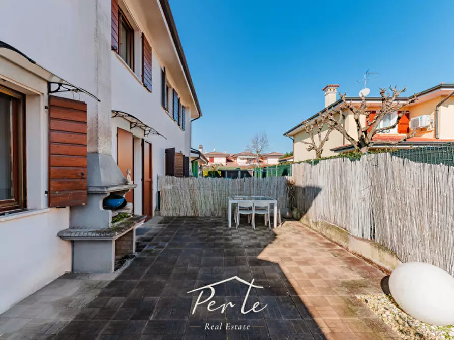 Immagine 24 di Villa in vendita  in Via Martin Luther King 4 a Curtatone