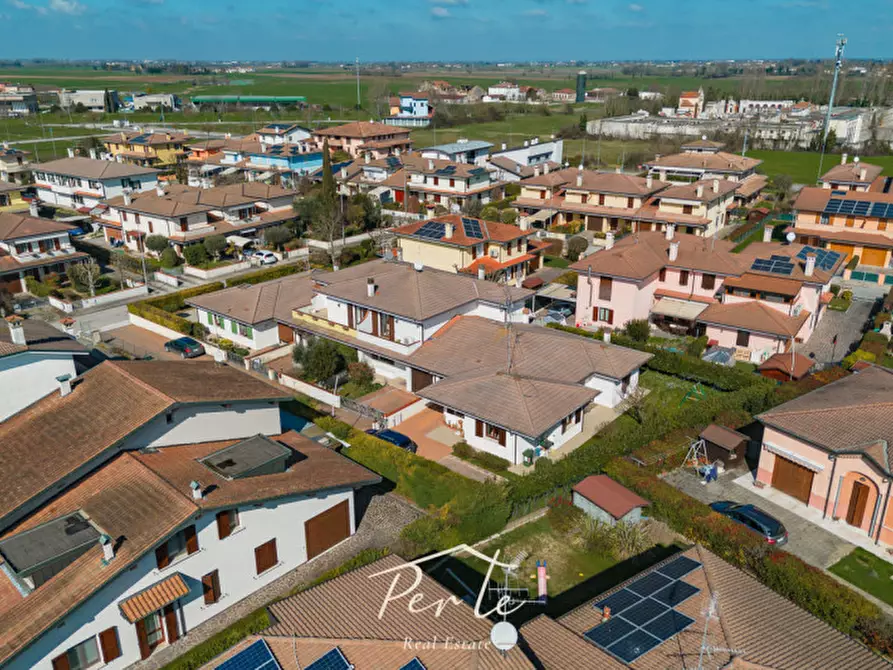 Immagine 27 di Villa in vendita  in Via Martin Luther King 4 a Curtatone