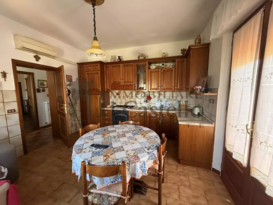 Immagine 2 di Casa indipendente in vendita  in sanfatucchio a Castiglione Del Lago