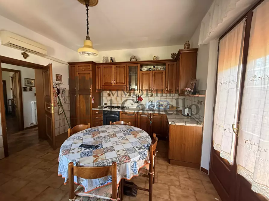 Immagine 3 di Casa indipendente in vendita  in sanfatucchio a Castiglione Del Lago