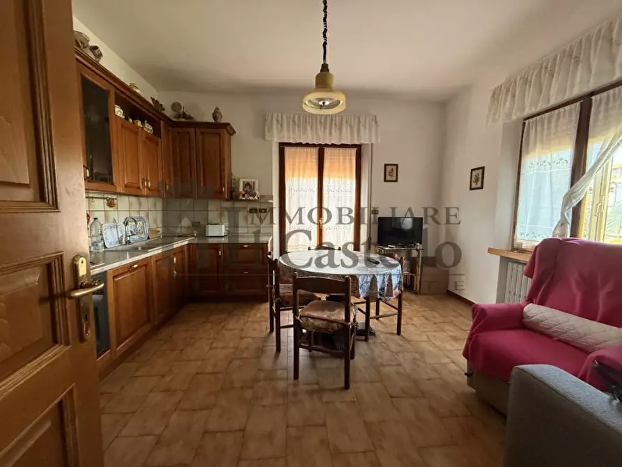 Immagine 4 di Casa indipendente in vendita  in sanfatucchio a Castiglione Del Lago