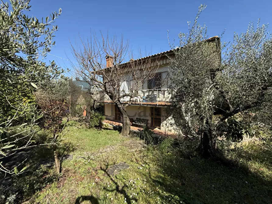 Immagine 22 di Casa indipendente in vendita  in sanfatucchio a Castiglione Del Lago