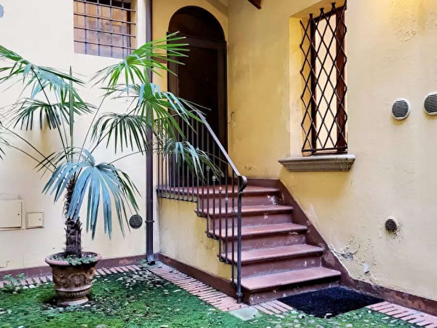 Immagine 38 di Appartamento in vendita  a Bologna