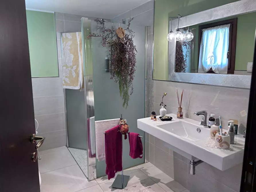 Immagine 9 di Rustico / casale in vendita  in Via Fontana a Gruaro